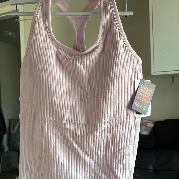 GLOWMODE athletic top - Picture 7 of 8